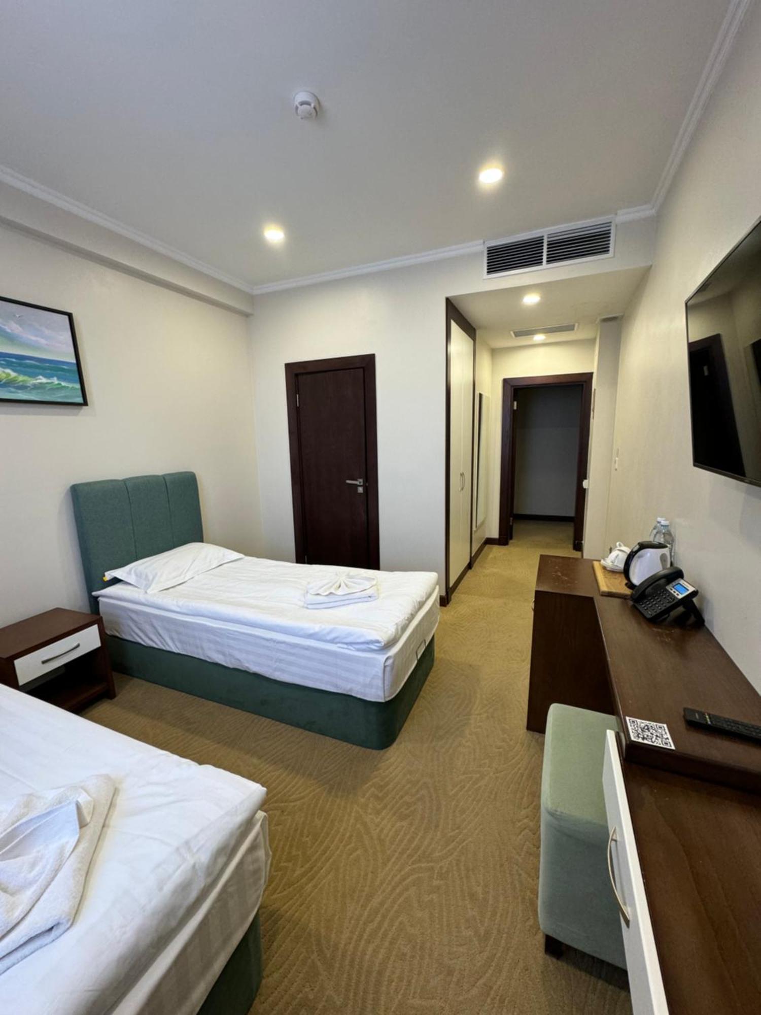 Sulo Atyrau Hotel Exterior foto