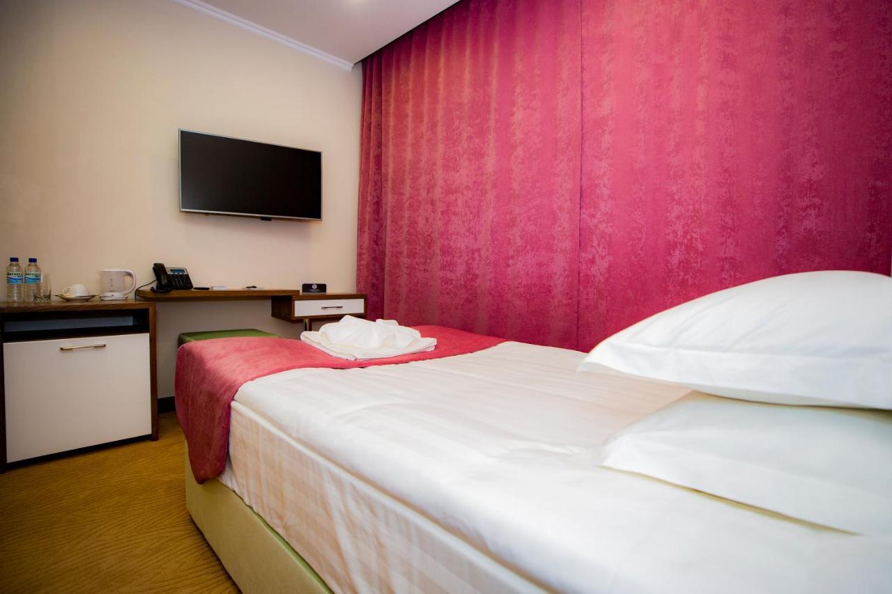 Sulo Atyrau Hotel Exterior foto